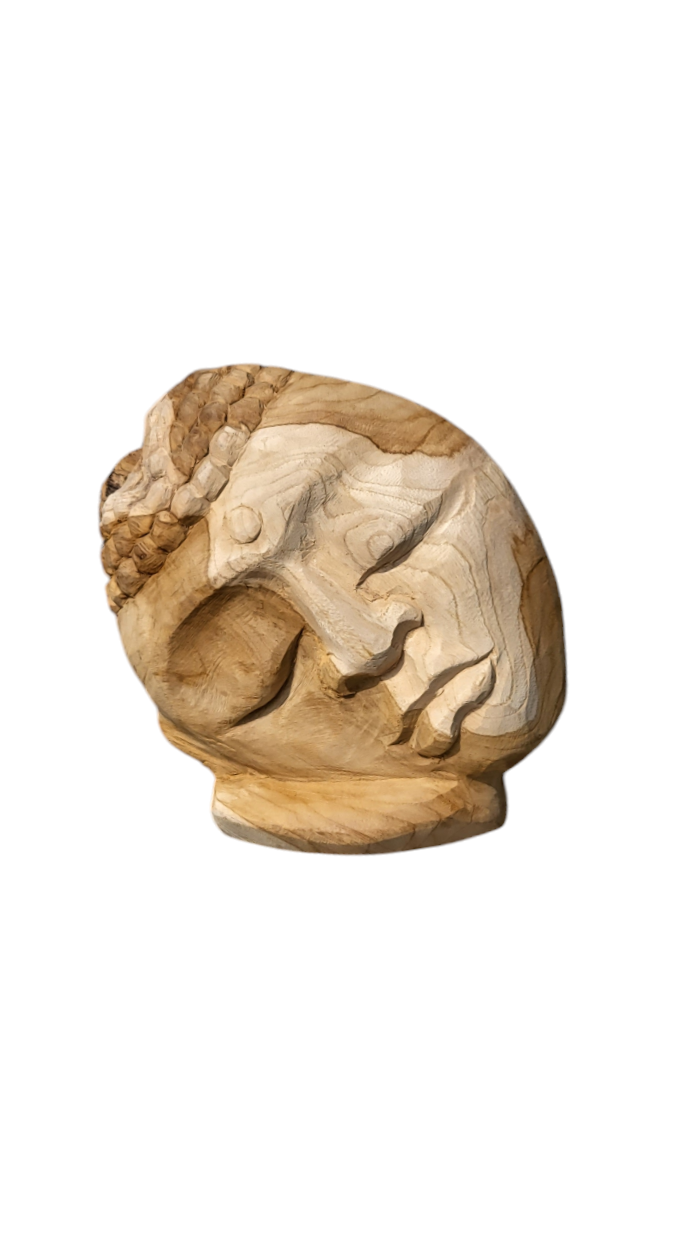 houten boeddha hoofd op standaard