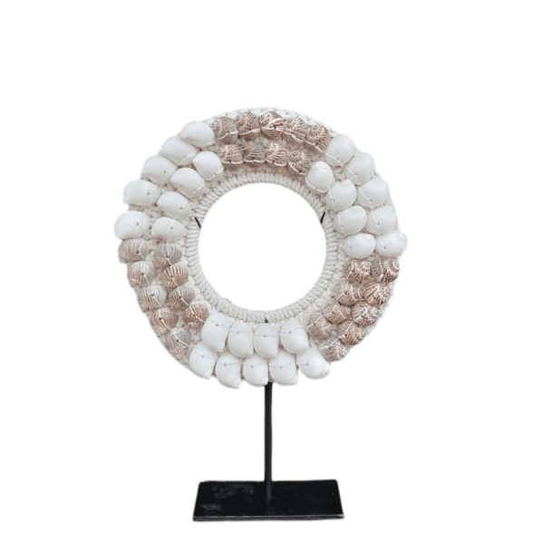 schelpenkrans op standaard