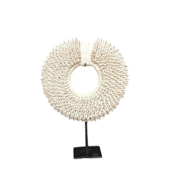 schelpenketting op standaard kauri taper small